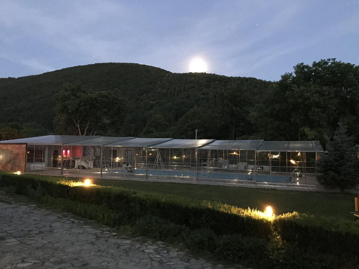 Hotel Divetsite Sliven Exterior photo